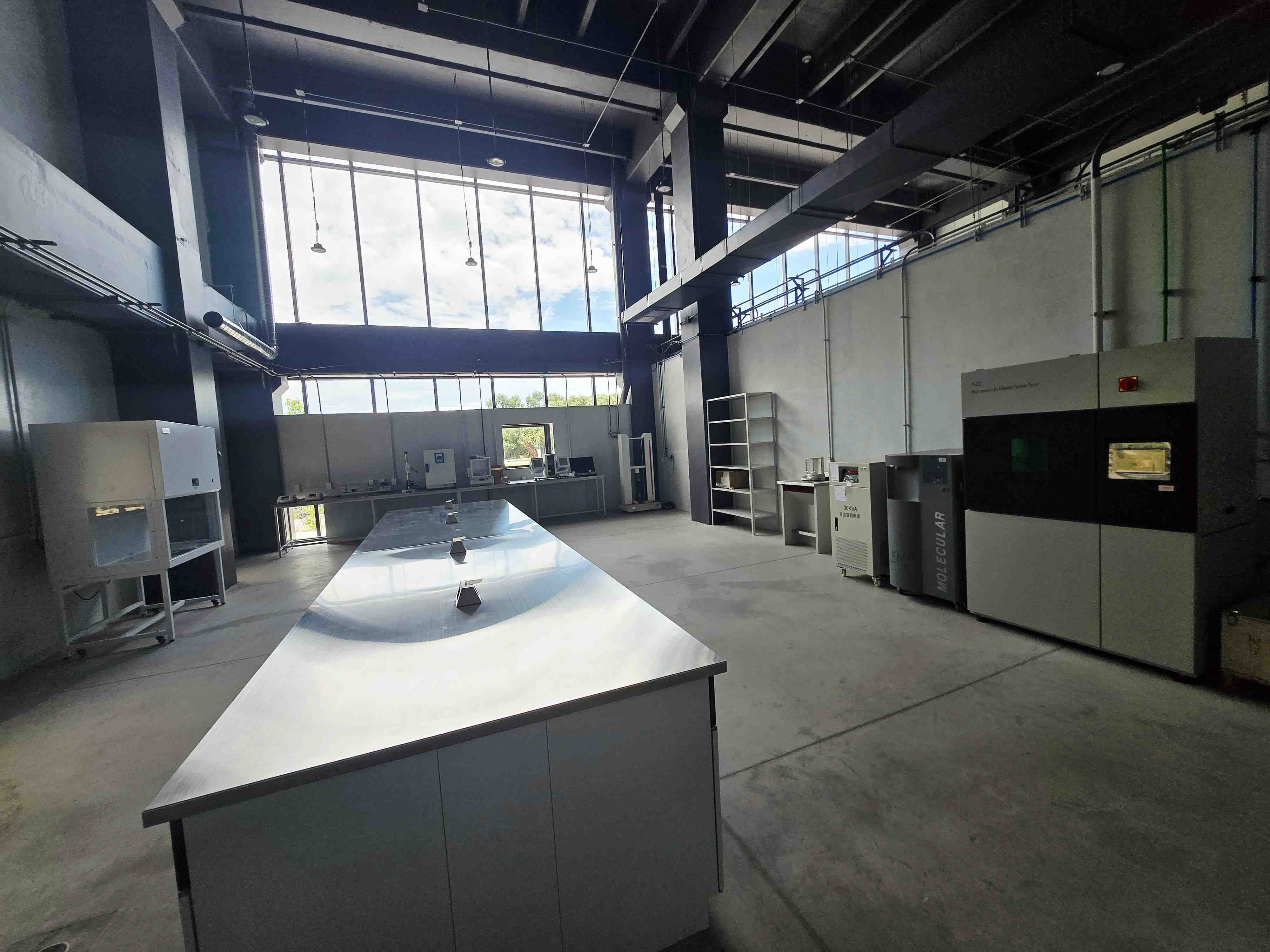 Más equipo laboratorio textil